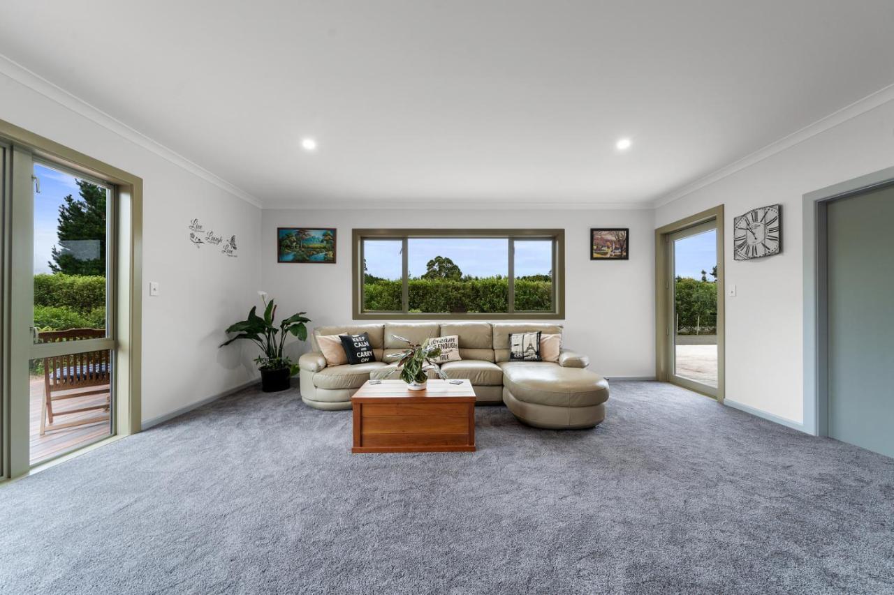 Orange Blossom Cottage - Greytown Holiday Home ภายนอก รูปภาพ